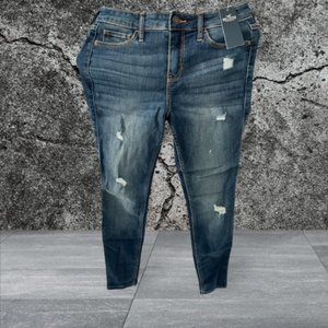 LADIES HOLLISTER DESTROYED JEANS - SKINNY LEG - SIZE 1R - 25W X 30L - NWT